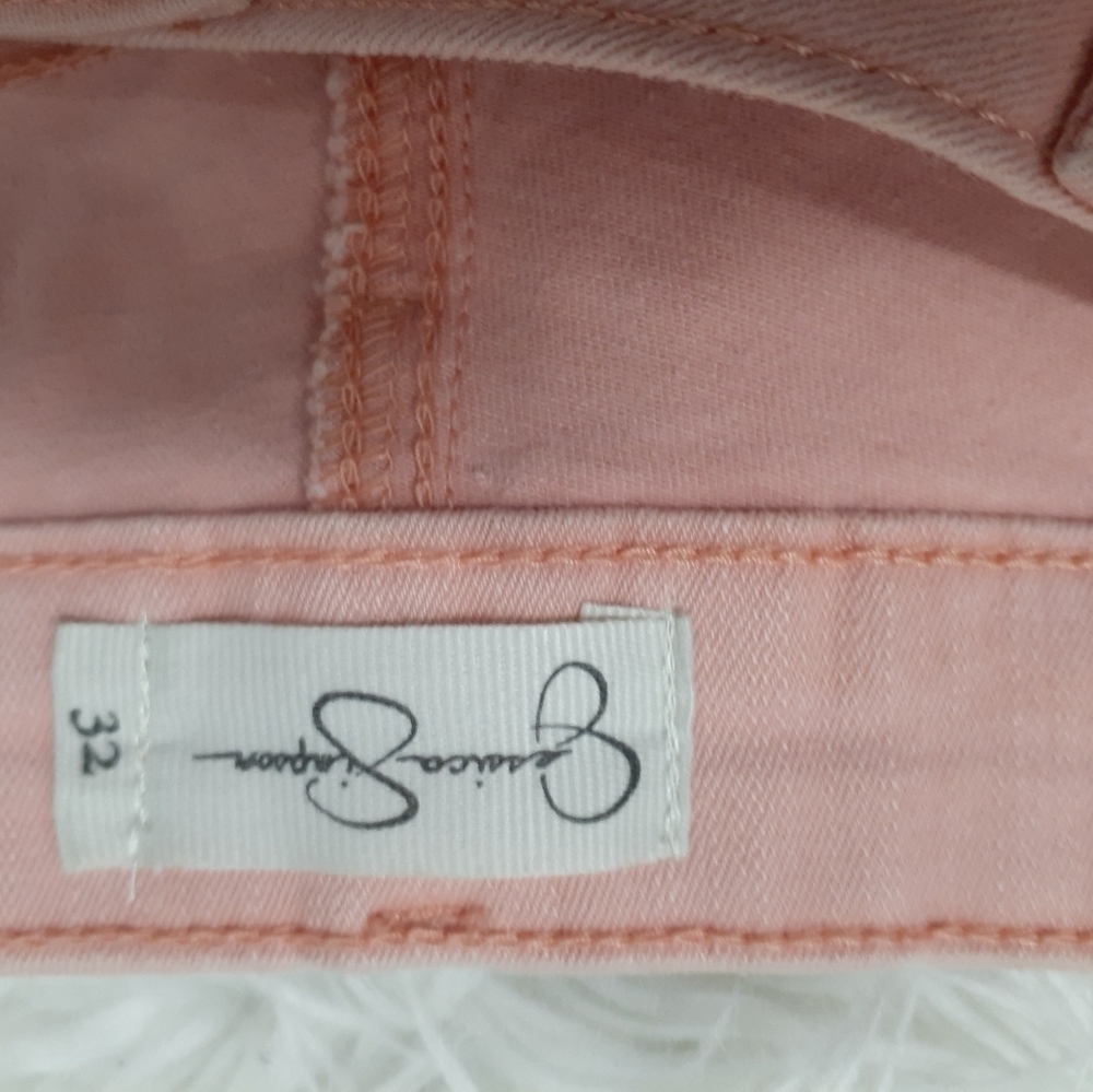 Jessica Simpson Shorts Size 32 - Picture 4 of 4